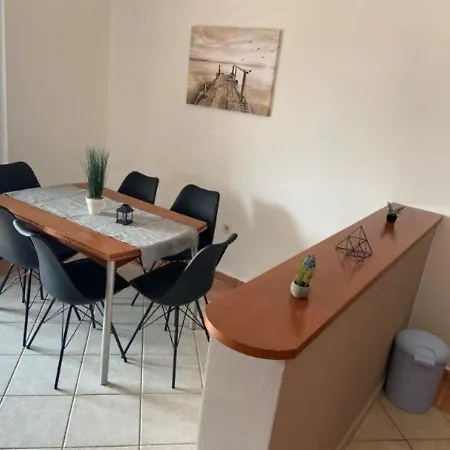 Mirja - 50 M From Петрчане